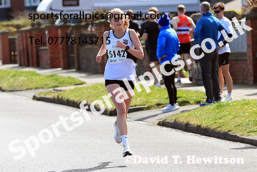 Senior womens Northern 6 Stage Road Relay, 2025 Northern 12 and 6 Stage Road Relays and Junior 5k, Redcar. Photo: David T. Hewitson/Sports for All Pics